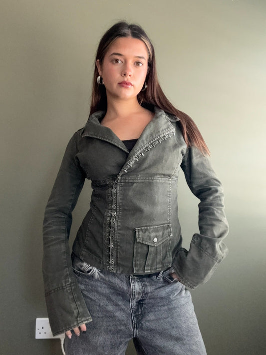 Vintage-Inspired Denim Jacket